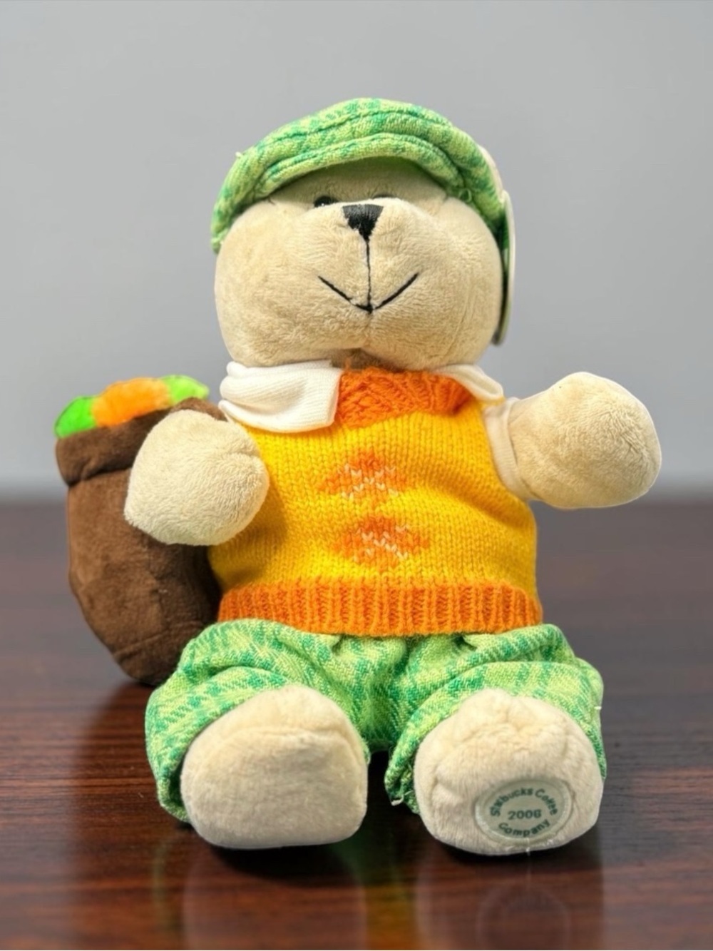 STARBUCKS COFFEE COMPANY 2006 50th Edition in the Bearista Bear Collection
